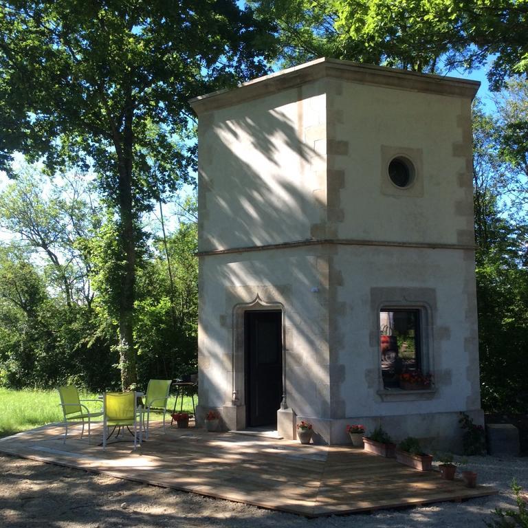 Hexagonal Tower For 2 With Shared Pool Semur-en-Auxois Exterior foto