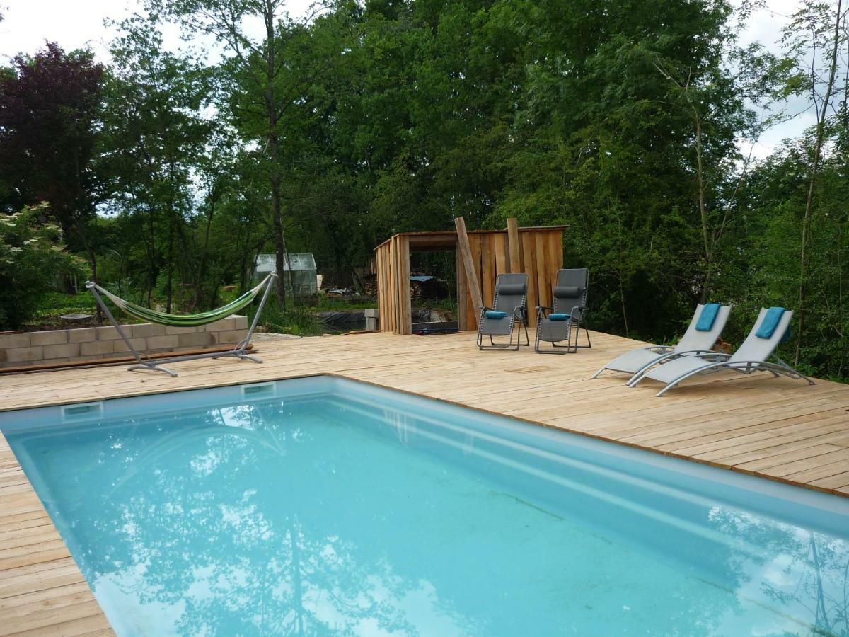Hexagonal Tower For 2 With Shared Pool Semur-en-Auxois Exterior foto